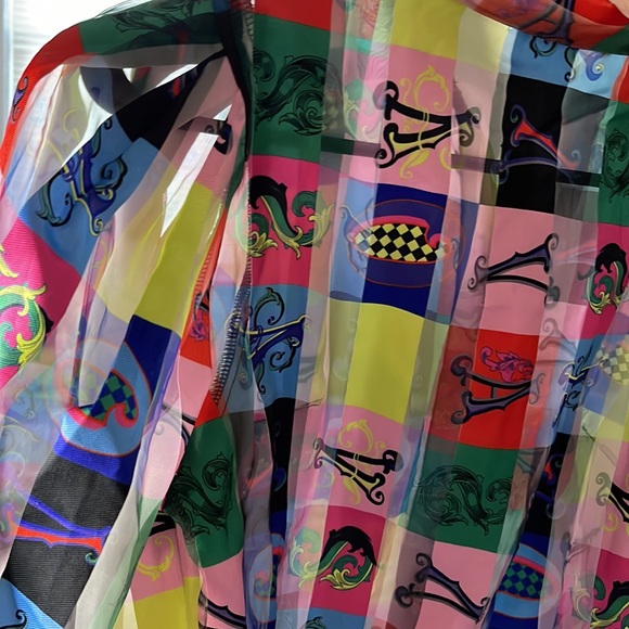 Ladies top! - Picture 4 of 11